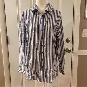 *NWT* Molly & Isadora button down shirt